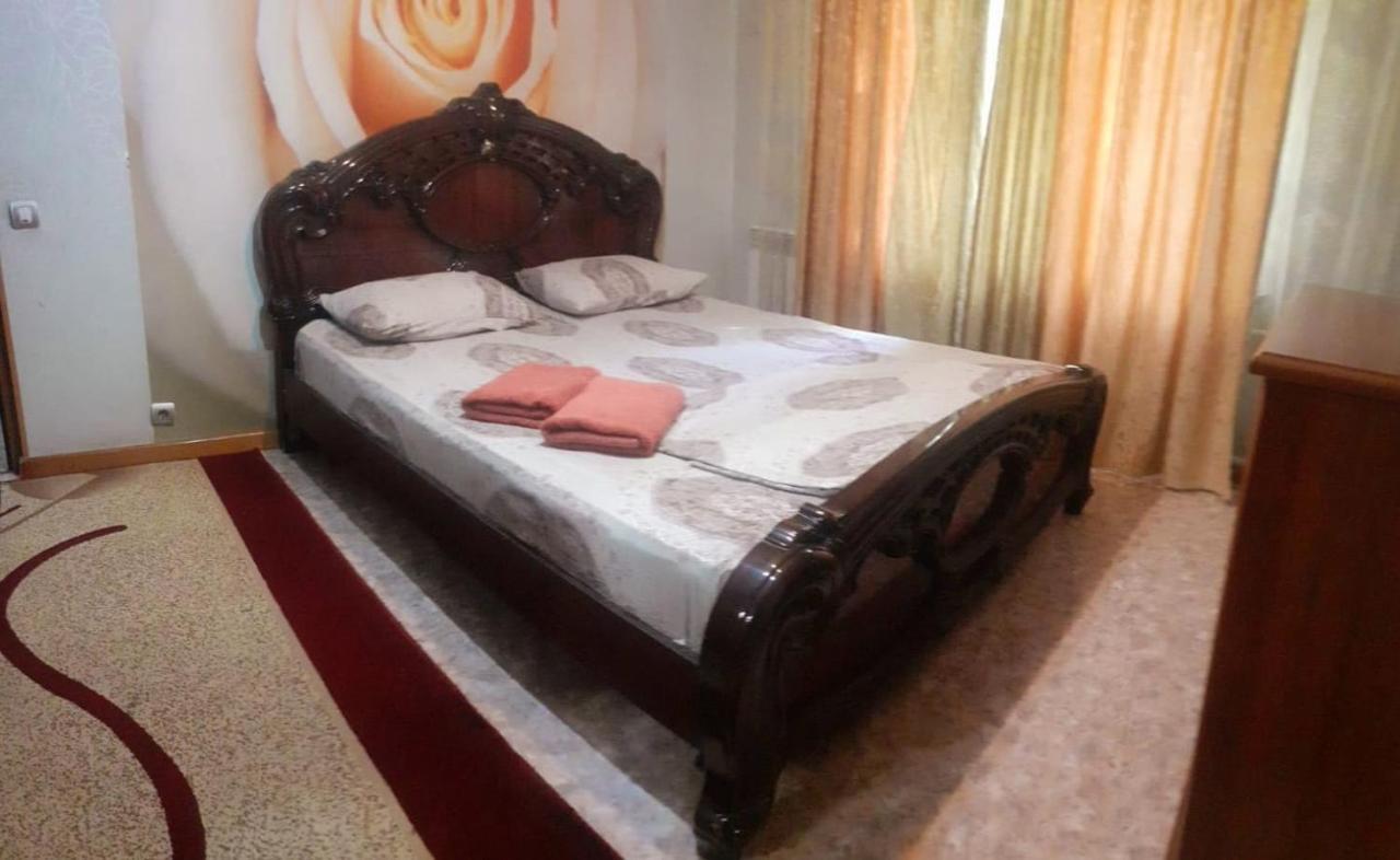 Иляева 66 Парк Кен Баба Shymkent Esterno foto